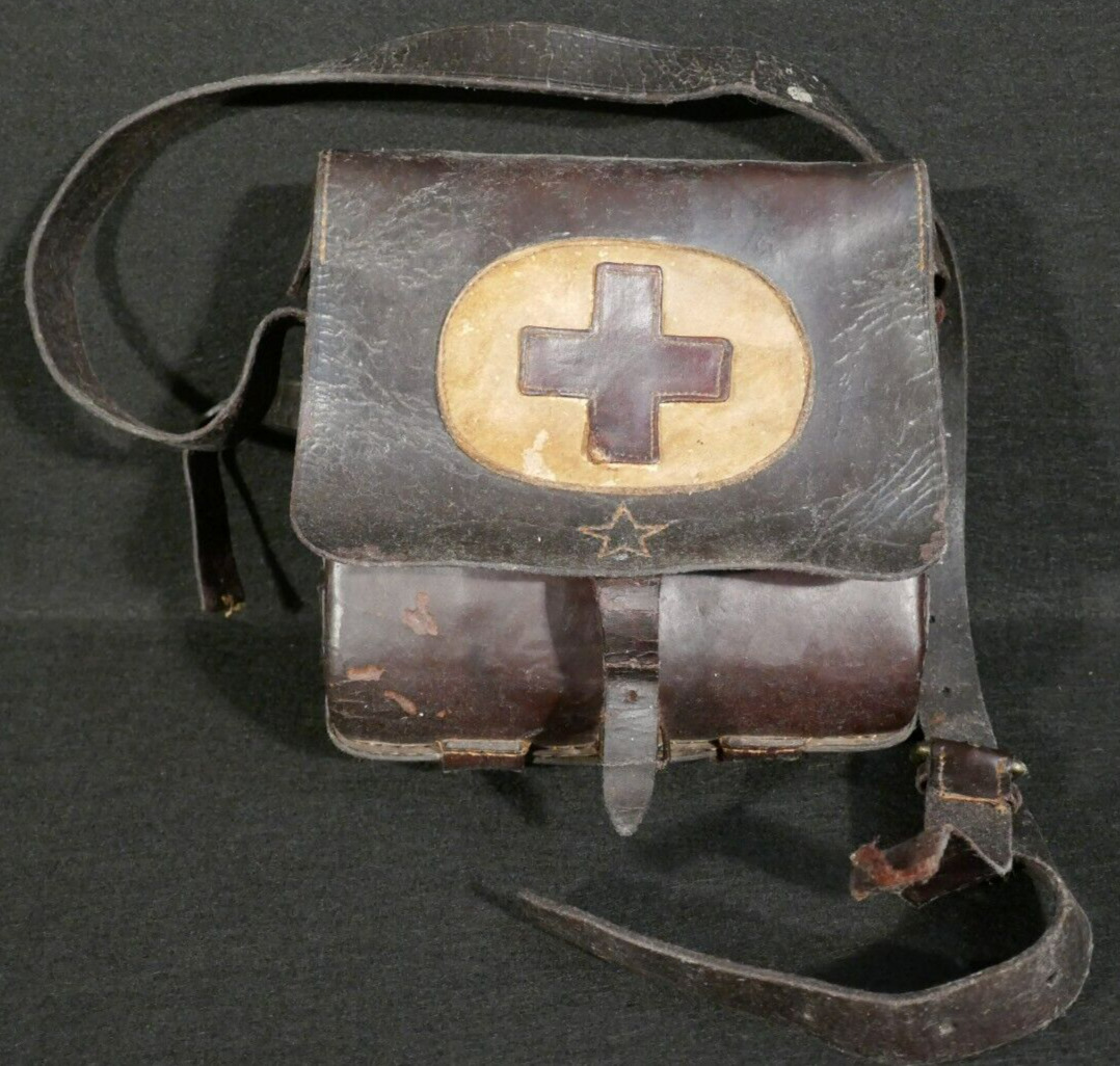 WWII Imperial Japanese Army IJA Combat Medic Leather Field Bag Case 'Red Cross'