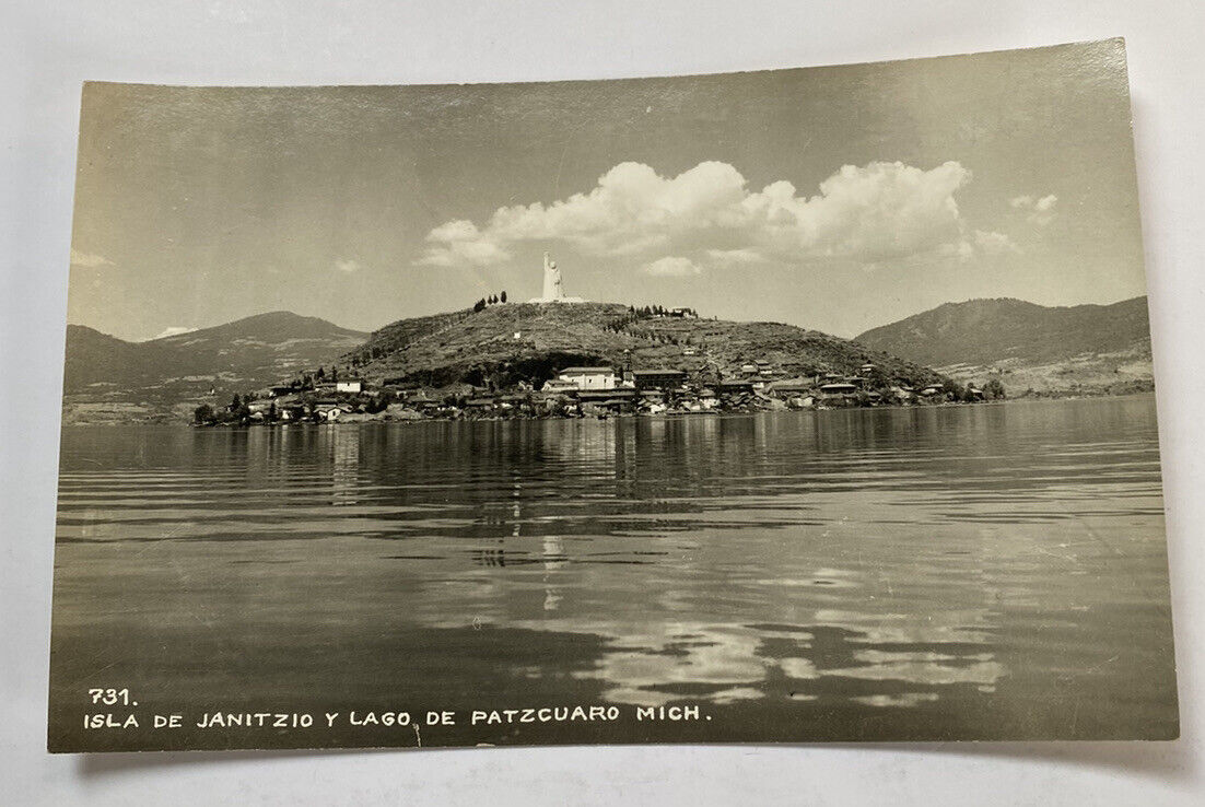 Vintage RPPC Postcard~ Isla de Janitzio y el Lago de Patzcuaro ~Michoacan Mexico