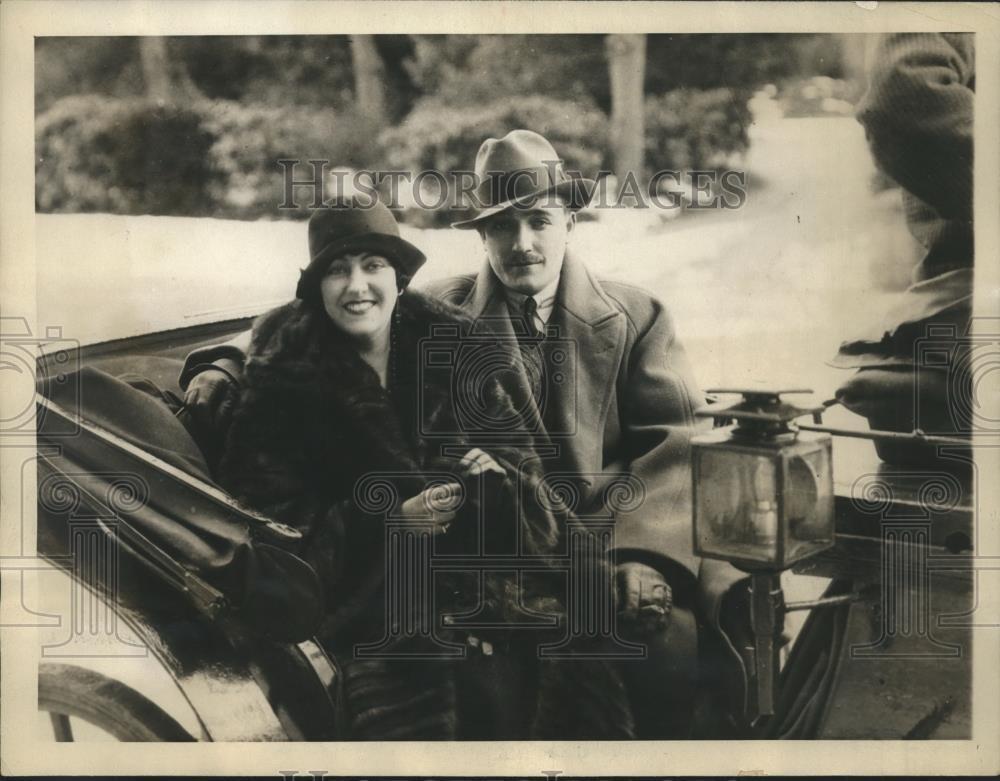 1925 Press Photo Gloria Swanson Married Mr. James Bailly  - sbx03922