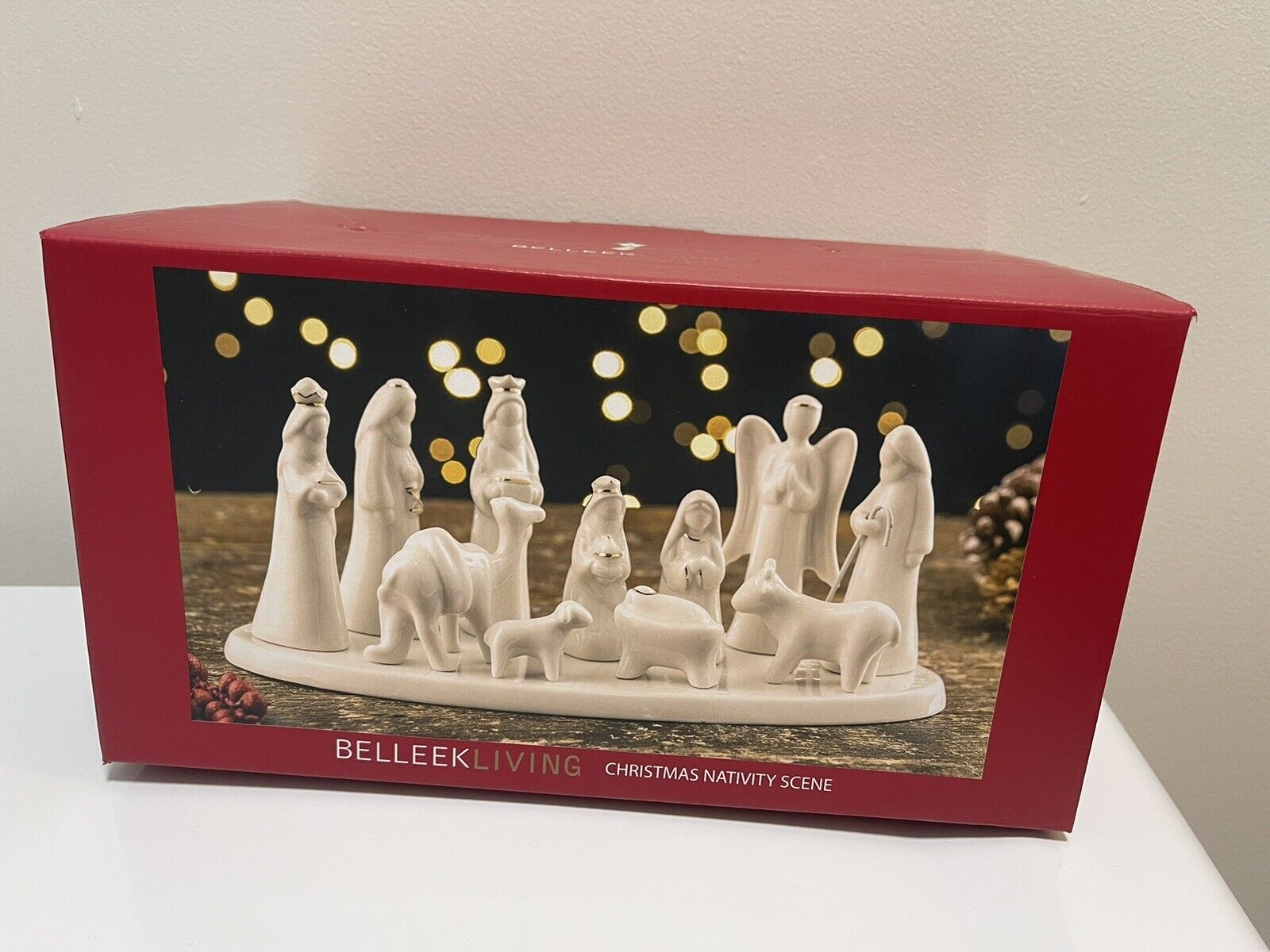 BELLEEK LIVING Pottery (Ireland) CHRISTMAS NATIVITY SCENE