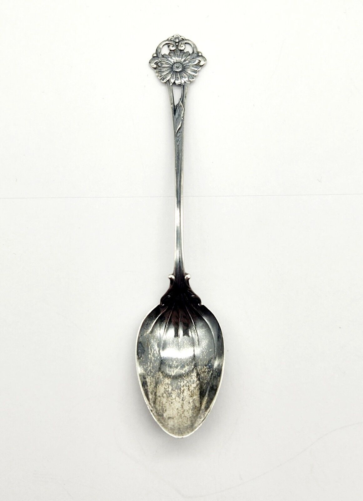 Vintage Sterling Silver Wallace Sterling Floral Pattern Flower Collectible Spoon