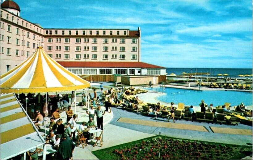 Vintage Postcard Swimming Pool Area at the Lido Beach Hotel New York NY    11505