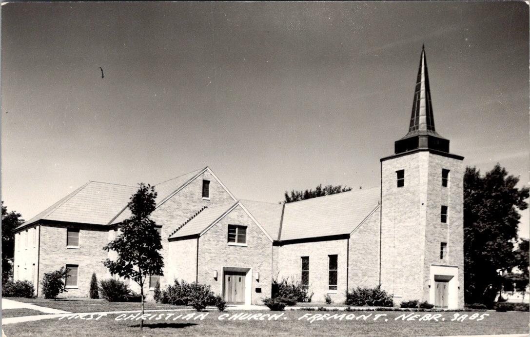 RPPC, Fremont, NE Nebraska  FIRST CHRISTIAN CHURCH  Dodge County  PHOTO Postcard