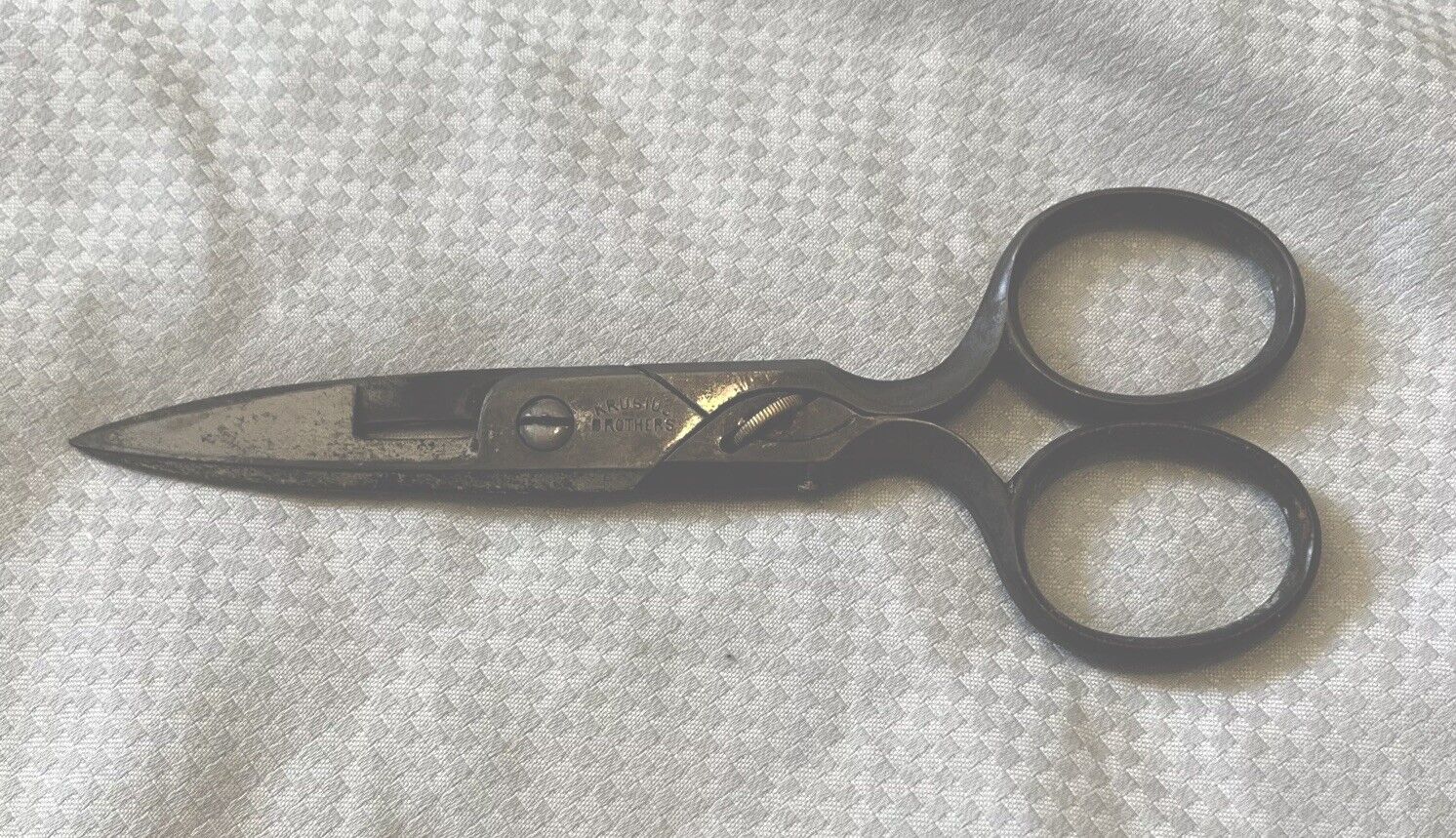 KRUSIUS BROS GERMANY  Vintage Buttonhole Scissors With Wheel Adjuster