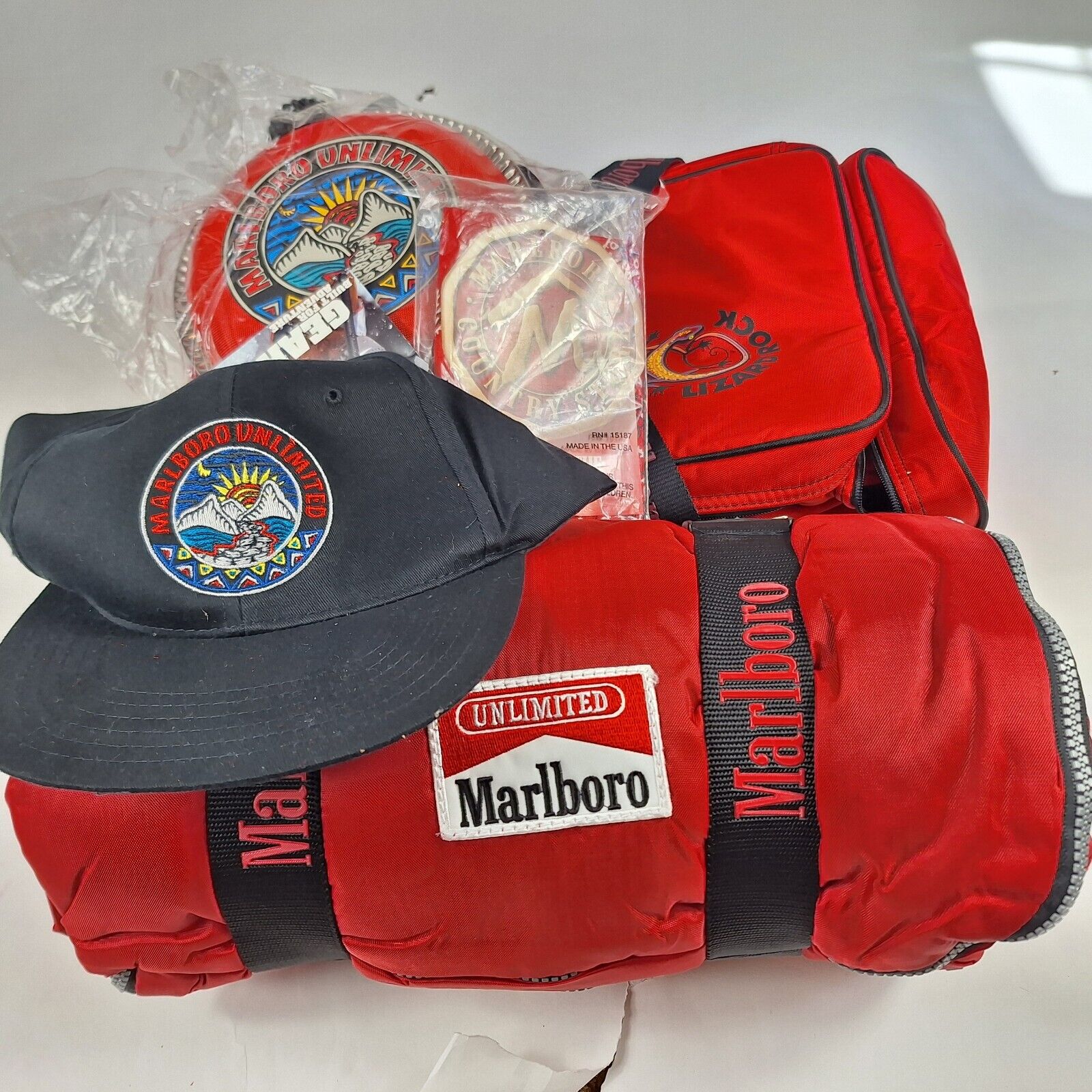 Marlboro Unlimited Adventure Gear Lot Of Camping Gear New With Tags Sleeping Bag