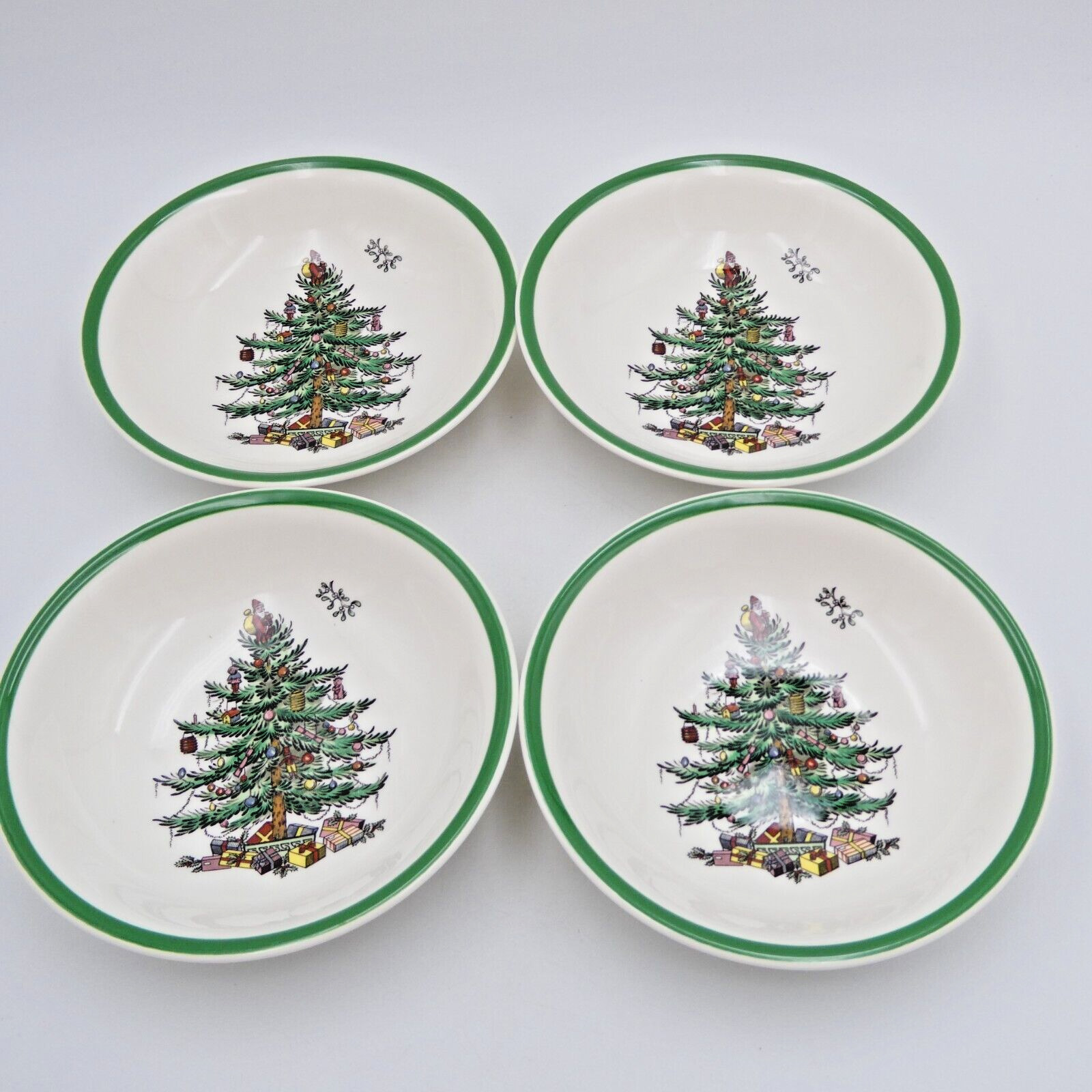 Spode Christmas Tree Coupe Cereal Bowl 6.25 inch Green Trim Set of 4 England