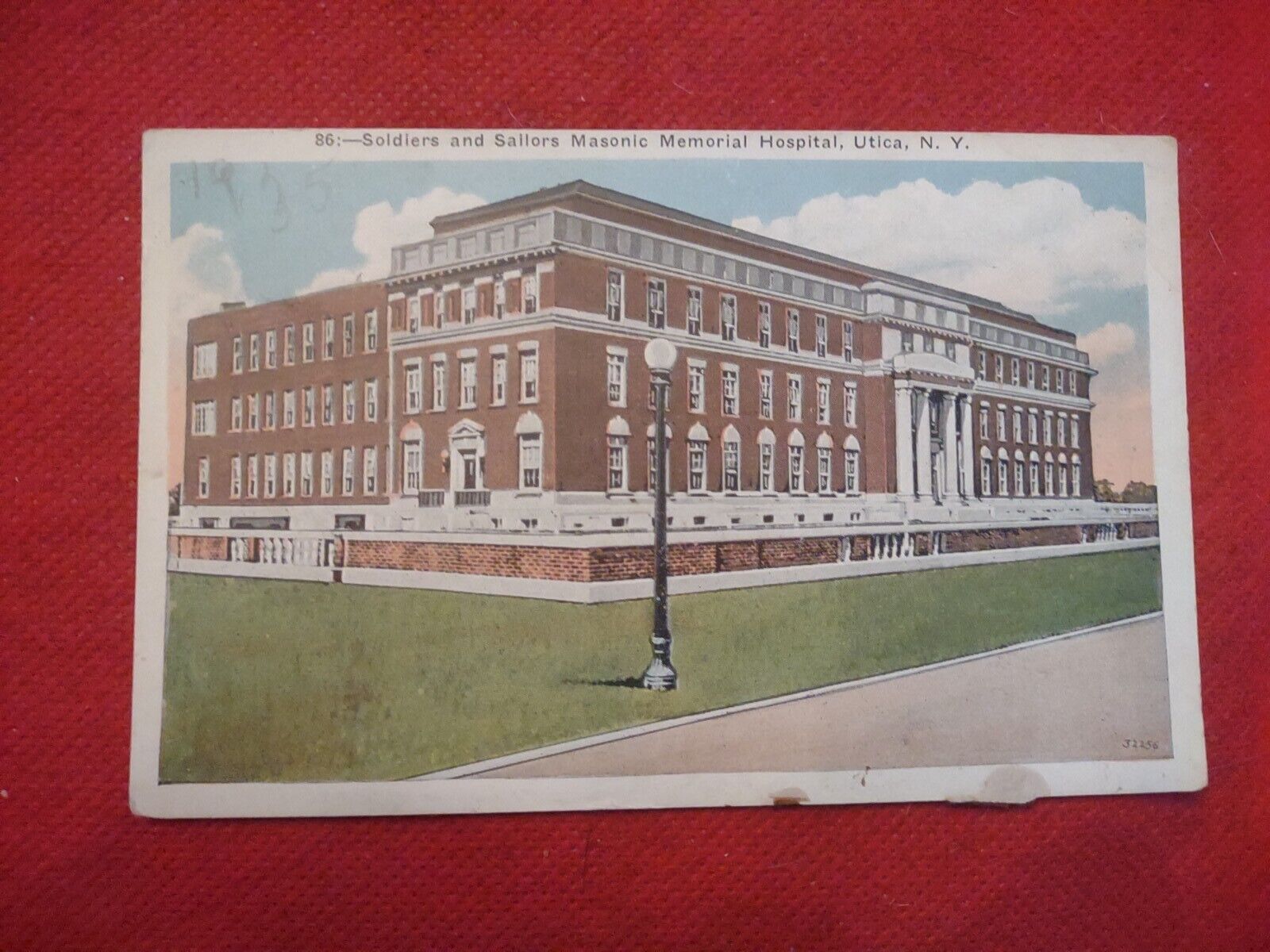 Vintage Postcard 1920s Soldiers and Sailors Masonic Memorial Hospital Utica N.Y.