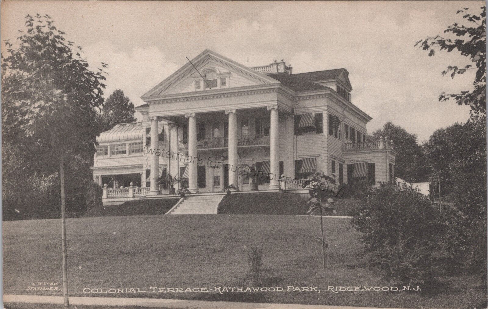 Ridgewood, NJ: Colonial Terrace Kathawood Park - Vintage New Jersey Postcard