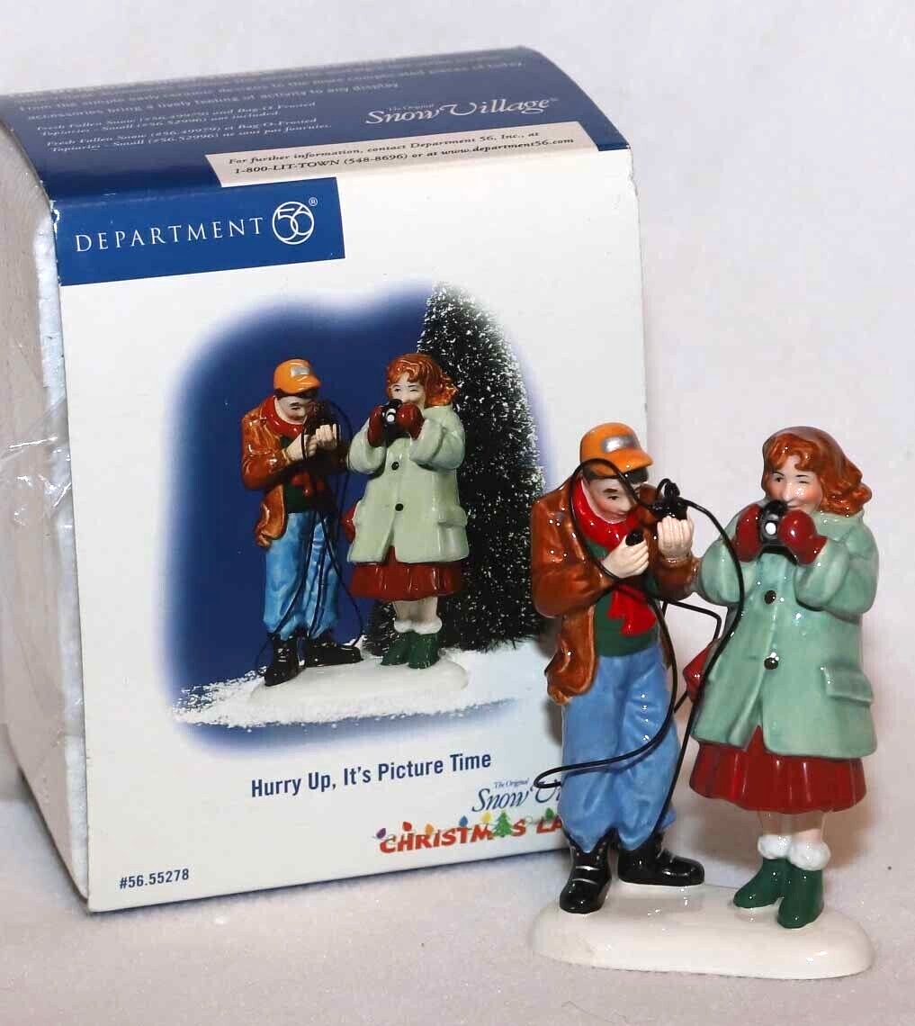 DEPT 56 HURRY UP, IT\'S PICTURE TIME CHRISTMAS LANE SNOW VILLAGE 55278