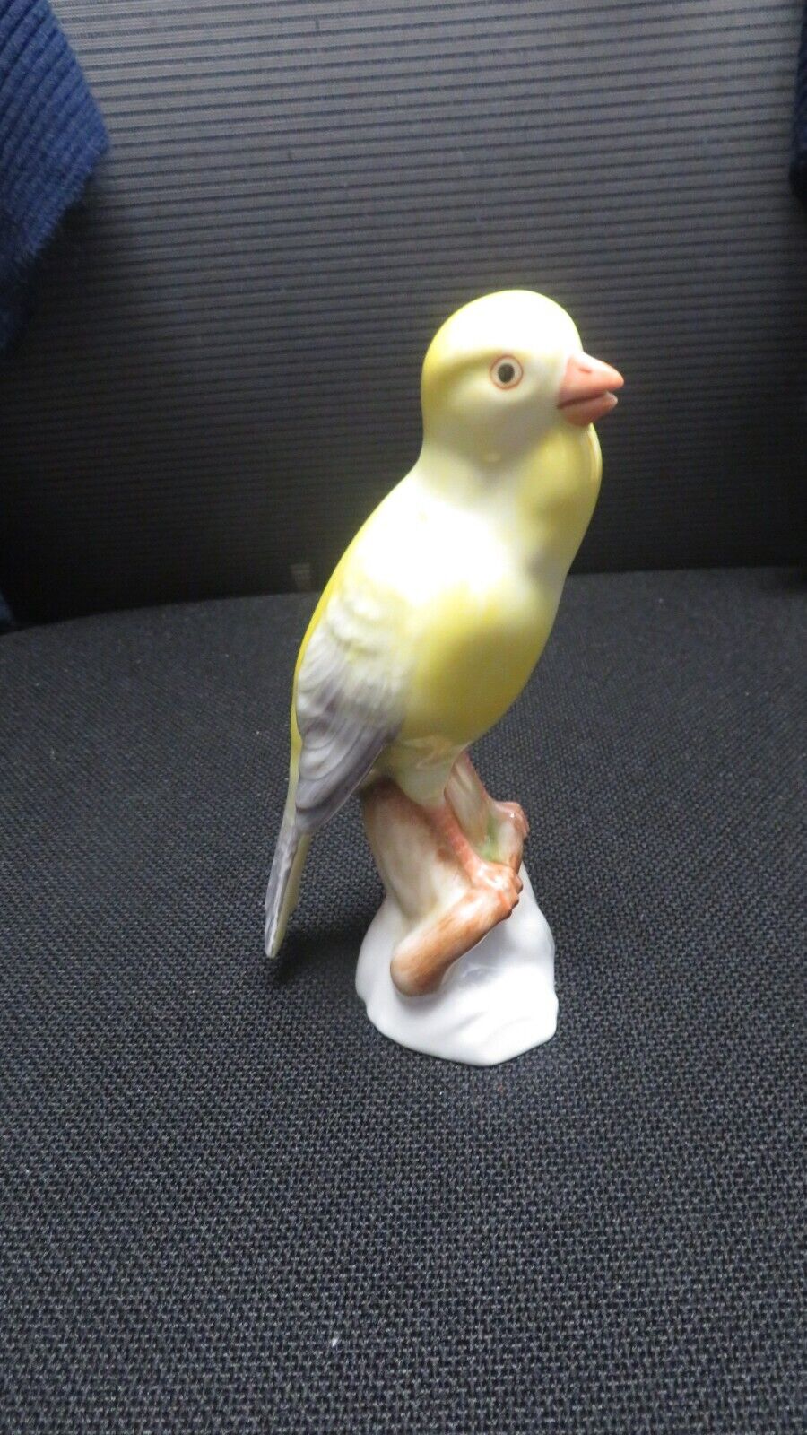 Herend Vintage,Hungarian  porcelain Natual Color yellow bird figurine 5 1/4\