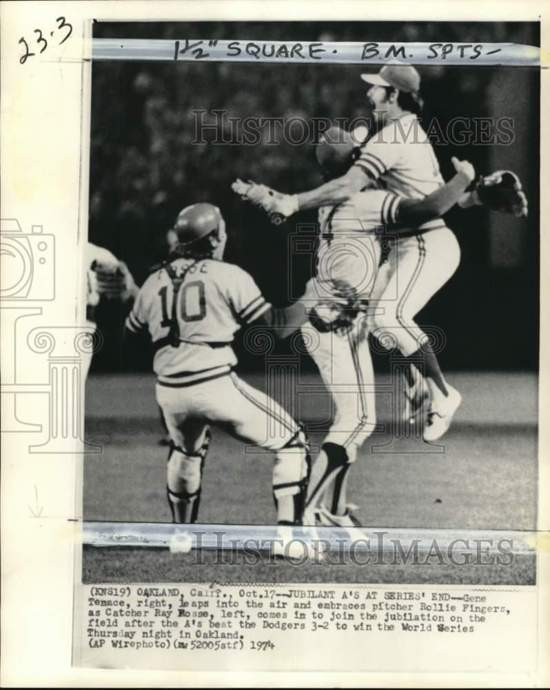 1974 Press Photo Athletics baseball team celebrates World Series win vs. Dodgers