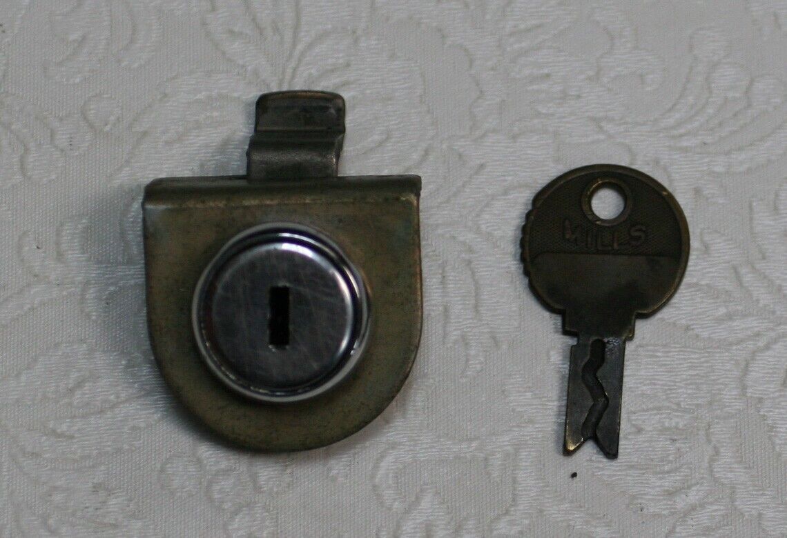 Mills Original Vest Pocket Slot Machine Matching Number Rear Door Lock And Key