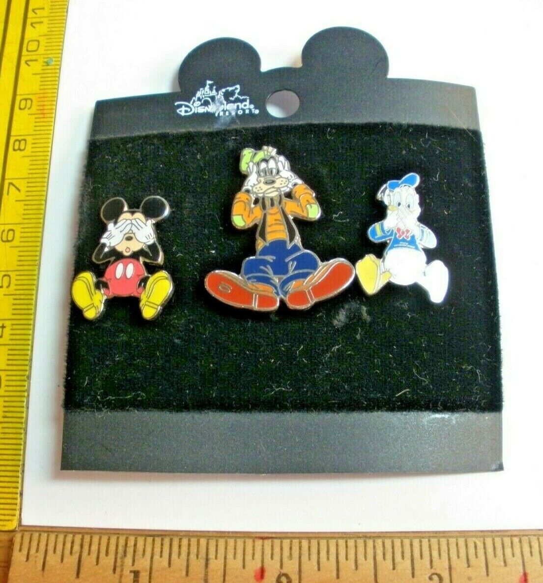 Mickey Goofy Donald see hear speak no evil set of 3 pins MOC Disney Pin Nice