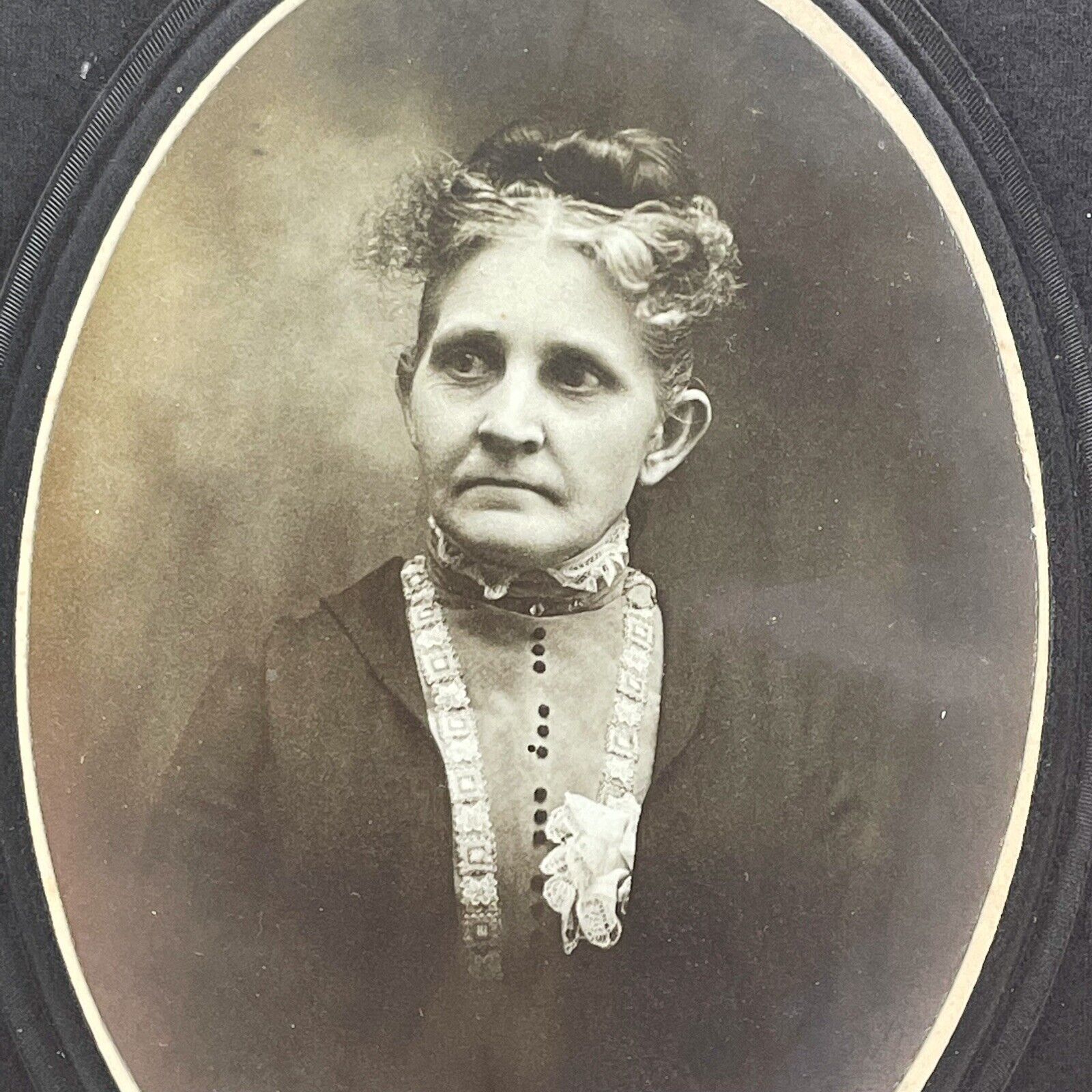 Cabinet Card Photograph Woman Lace Fabulous Hairdo Victorian  Antique