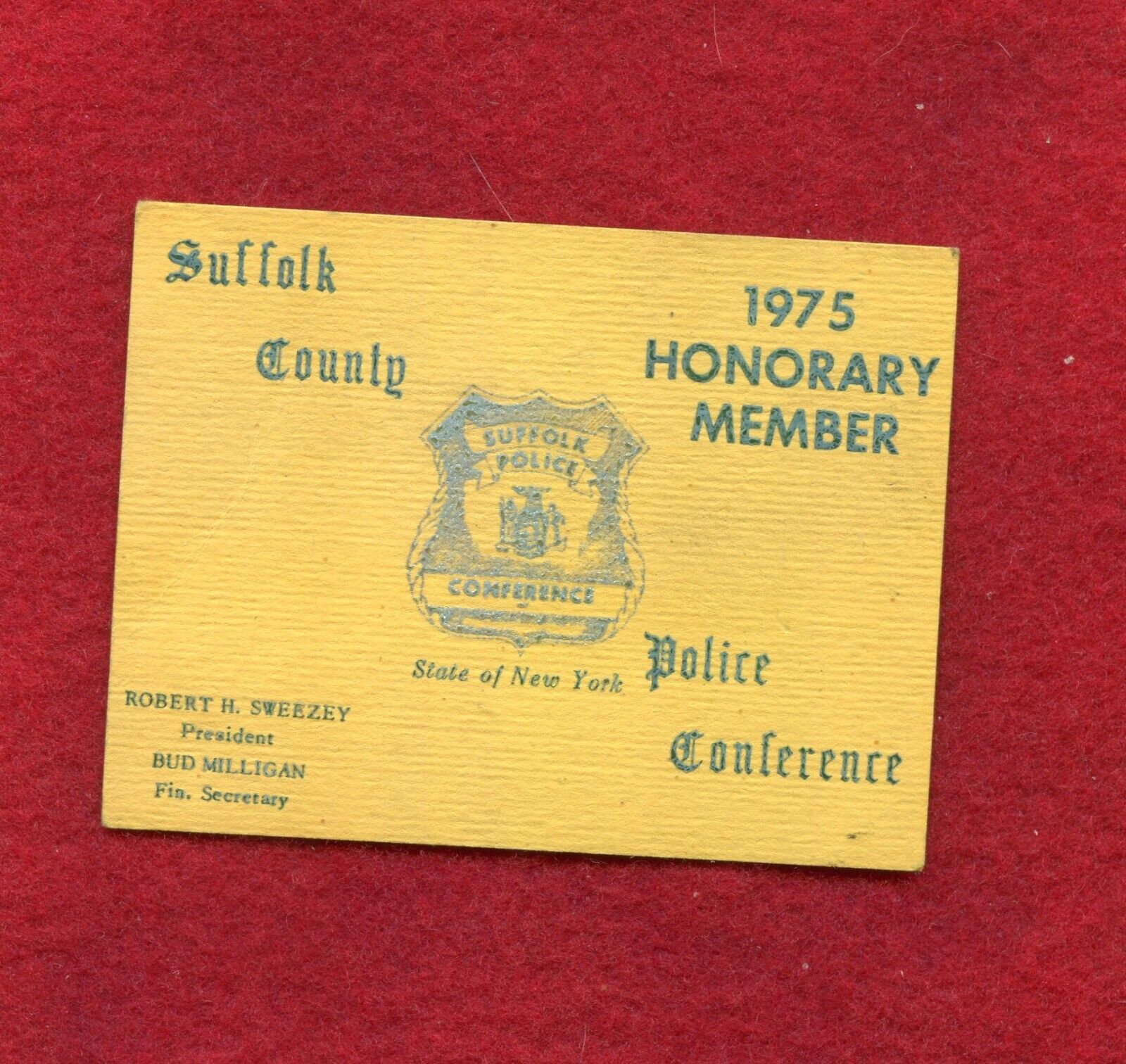 1975 NYPD    SUFFOLK  COUNTY  PBA  member CARD   MEMBERSHIP ID