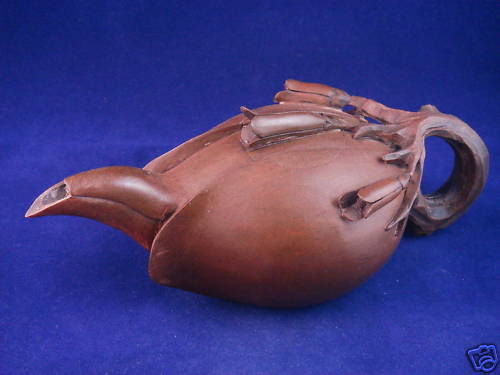 MID 20TH CENTURY SOLID STONE LILY FLOWER SHAPED TEAPOT