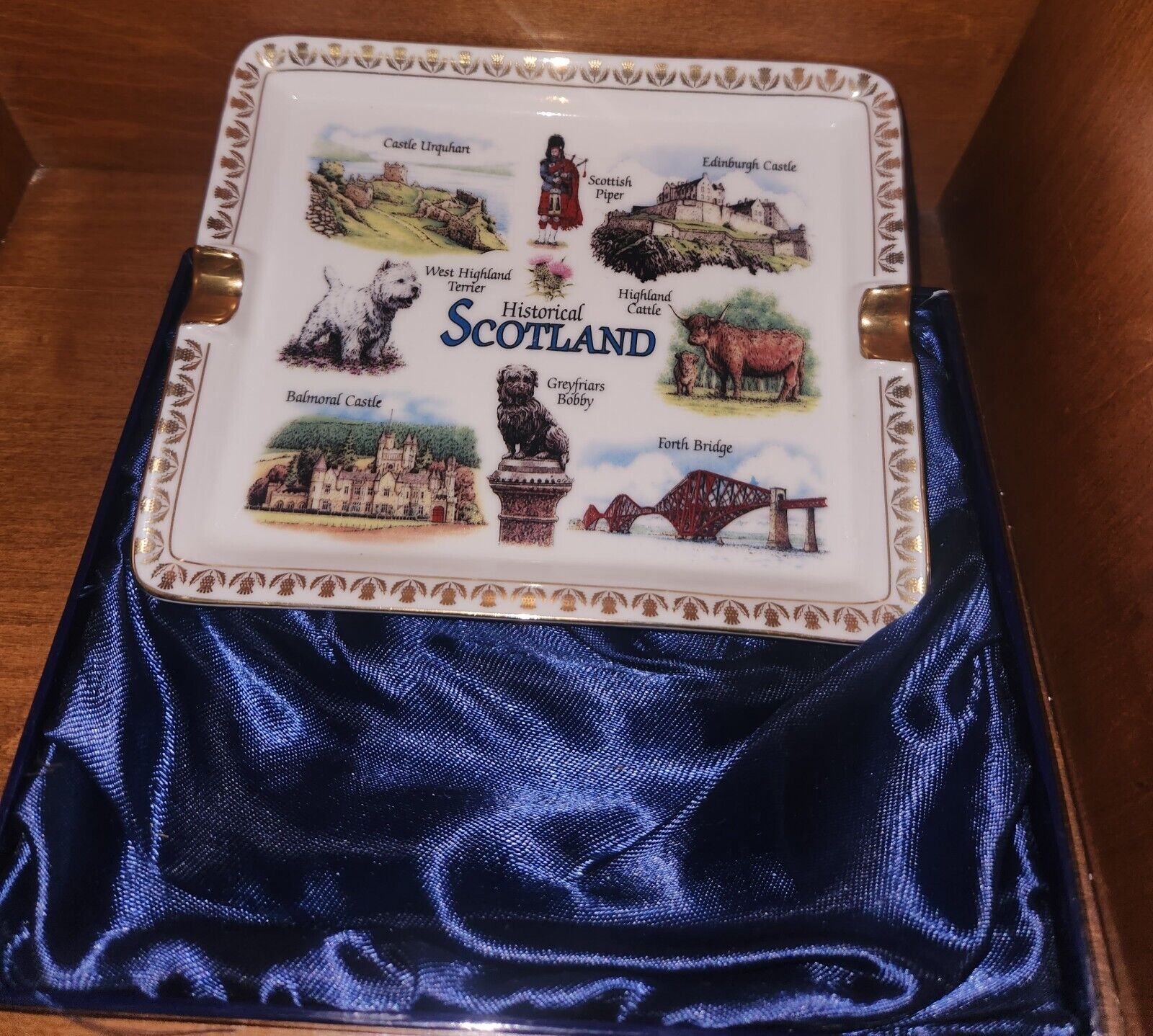 🏴󠁧󠁢󠁳󠁣󠁴󠁿 VTG Historical Scotland Ceramics Ashtray With Lined Box