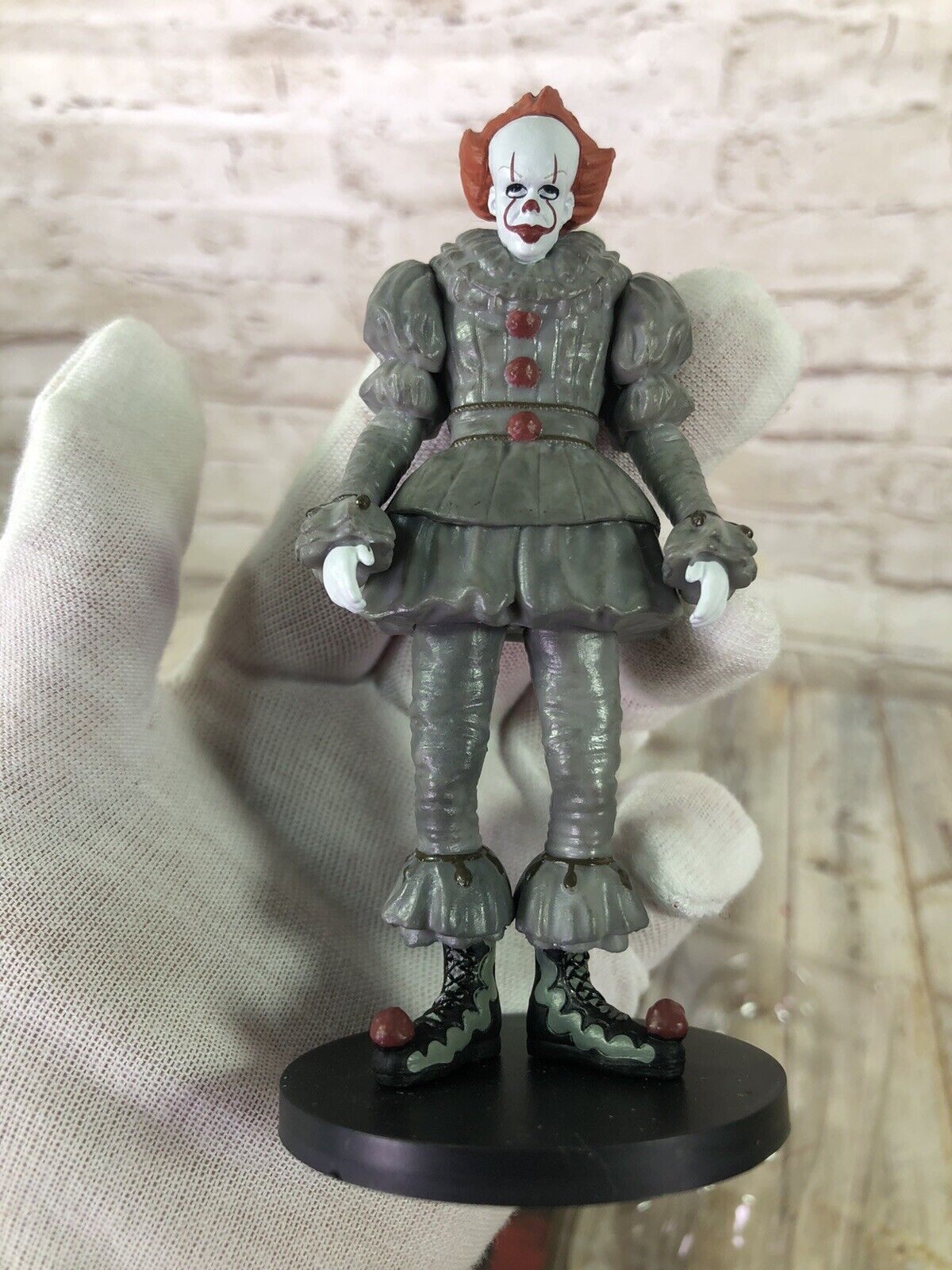 Culturefly - IT - Pennywise The Clown - Vinyl Figure - 5\