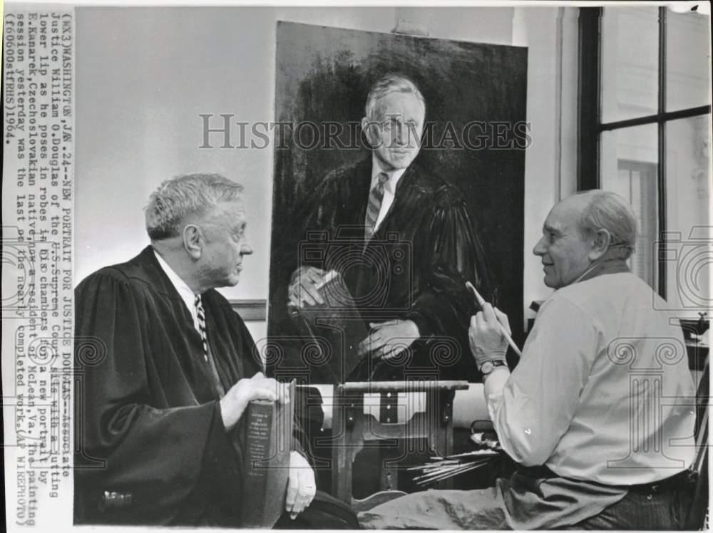 1964 Press Photo Justice William Douglas poses for portrait by E. Kanarek.