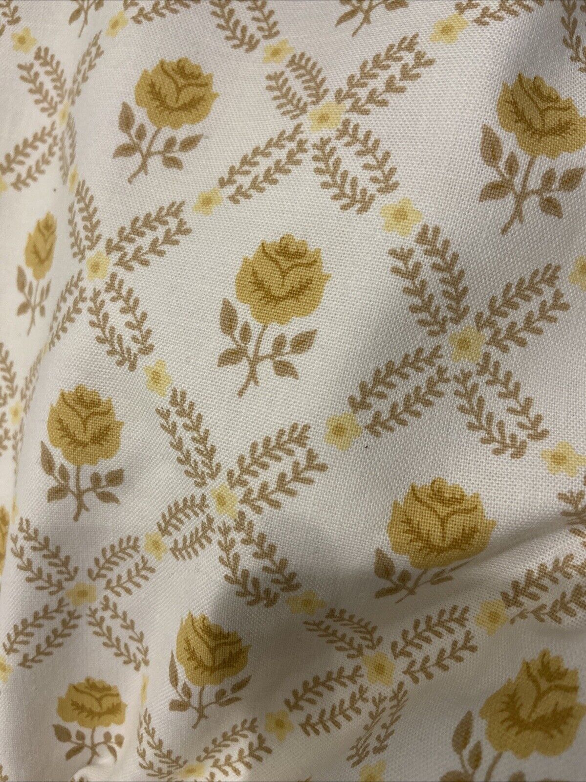 Melody Mills Fabric Vintage Cotton Reflections Cream Yellow Gold Floral 2.5X1.3M