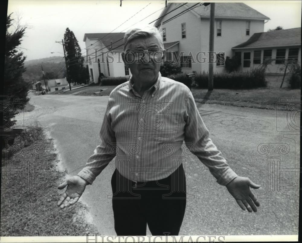 1989 Press Photo Councilman Stanley Gryczuk- Jacksonville, Pennsylvania