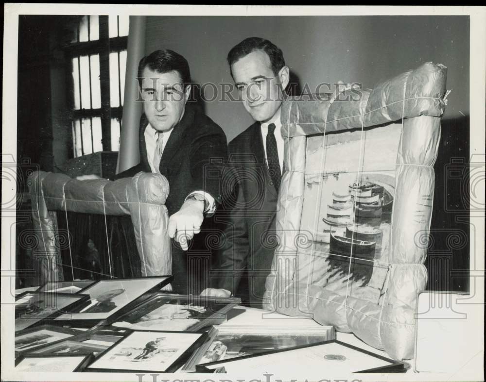 1965 Press Photo Philip George & Irving Harper prepare for World's Fair Exhibit