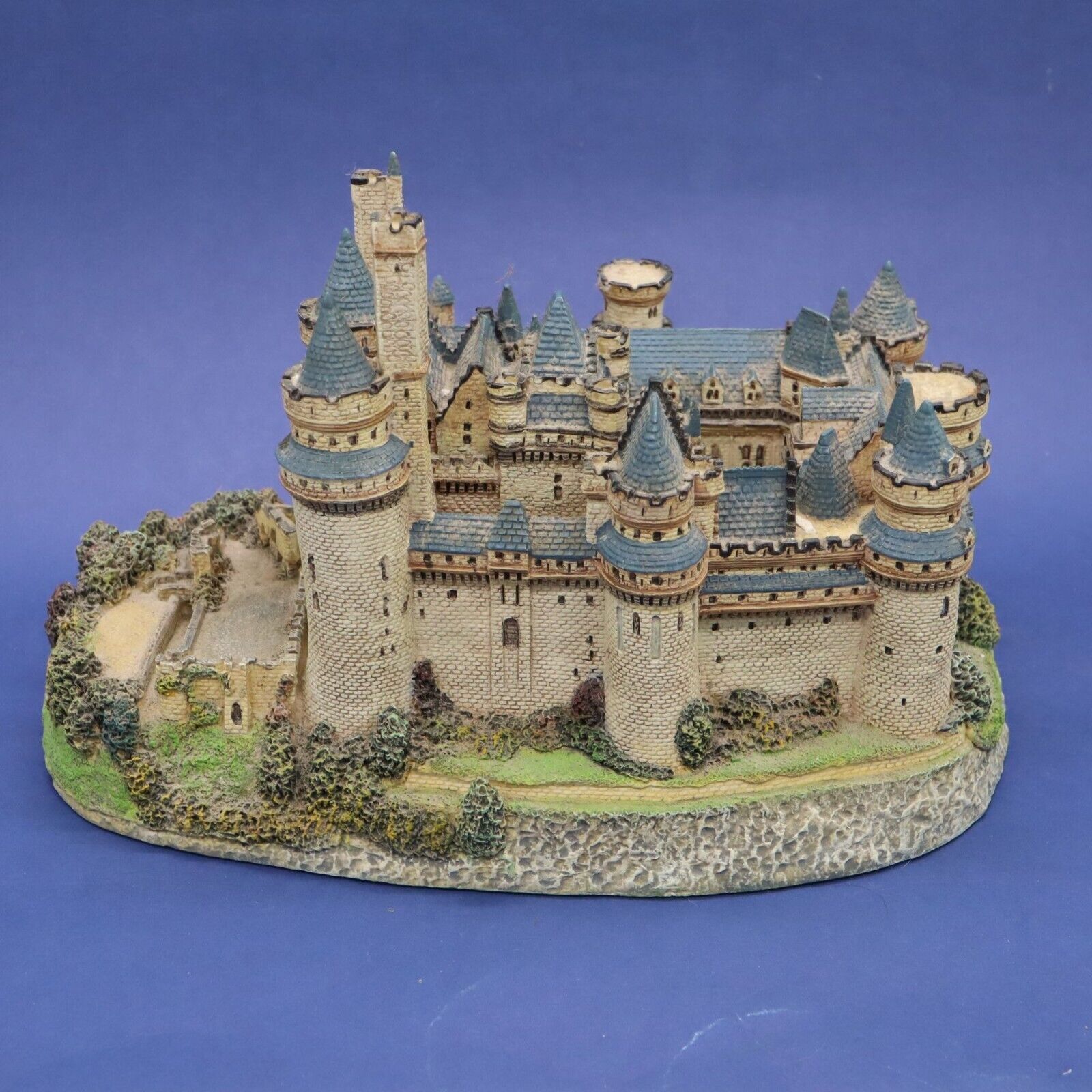 Danbury Mint Pierrefonds Castle of the Enchanted Castles of Europe Series