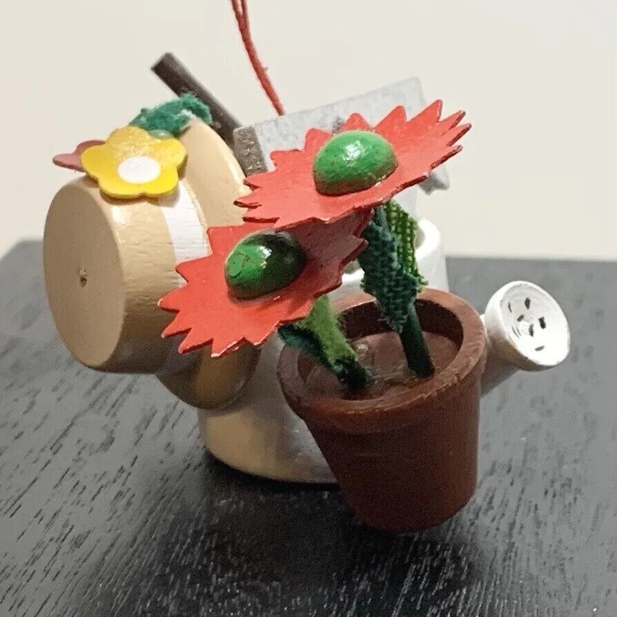 Wood Christmas Ornament Gardener Flower Pot Watering Can Sun Hat Rake Hoe 
