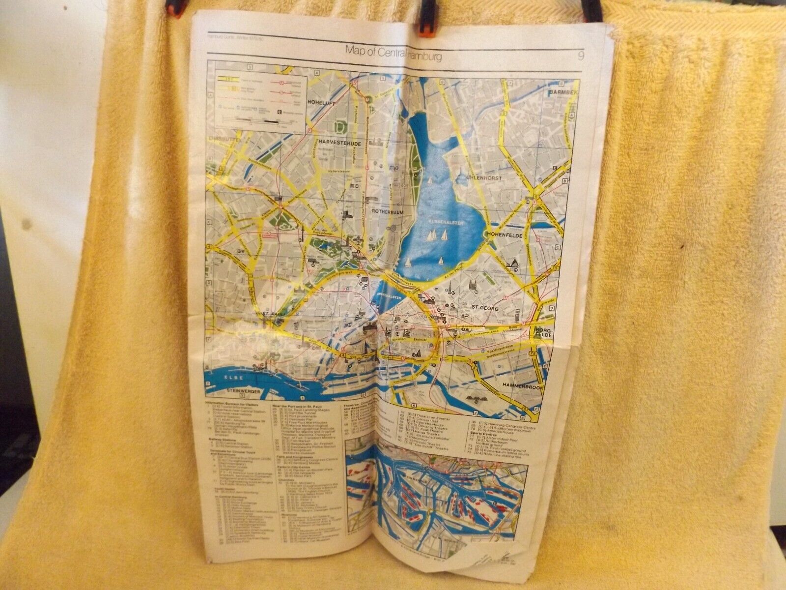 Map of Central Hamburg with a few pages of the Hamburg Guide Winter 1979/1980