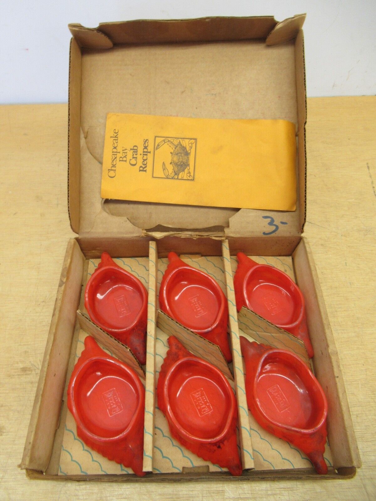Vintage GLASBAKE red Deviled crab baking shells Set /6 w/ box