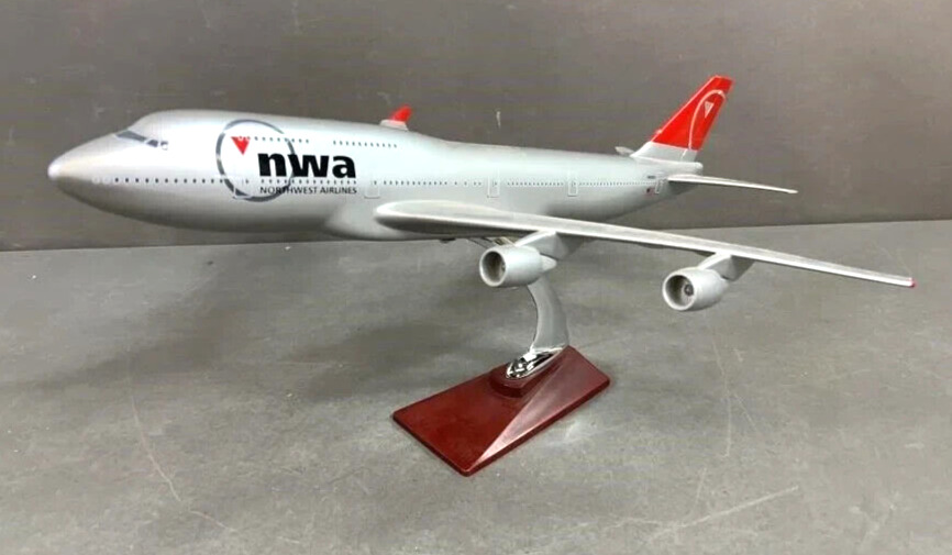 American Northwest Airlines 747 Model with Stand 1/130 Scale