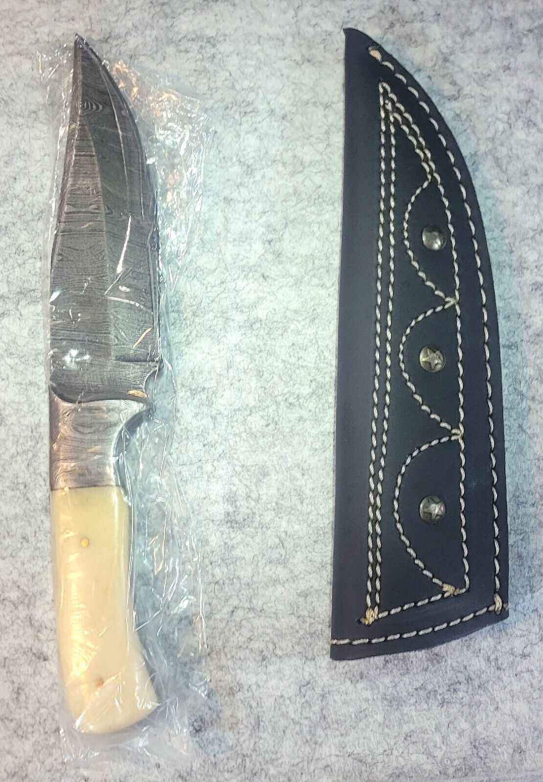 Randy Knives RA-9002 Custom Made Damascus Steel Hunting Knife Bone Handle