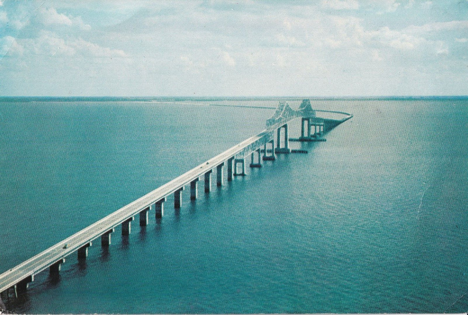VINTAGE GIANT POSTCARD ~ SUNSHINE SKYWAY BRIDGE, FLORIDA - UNUSED