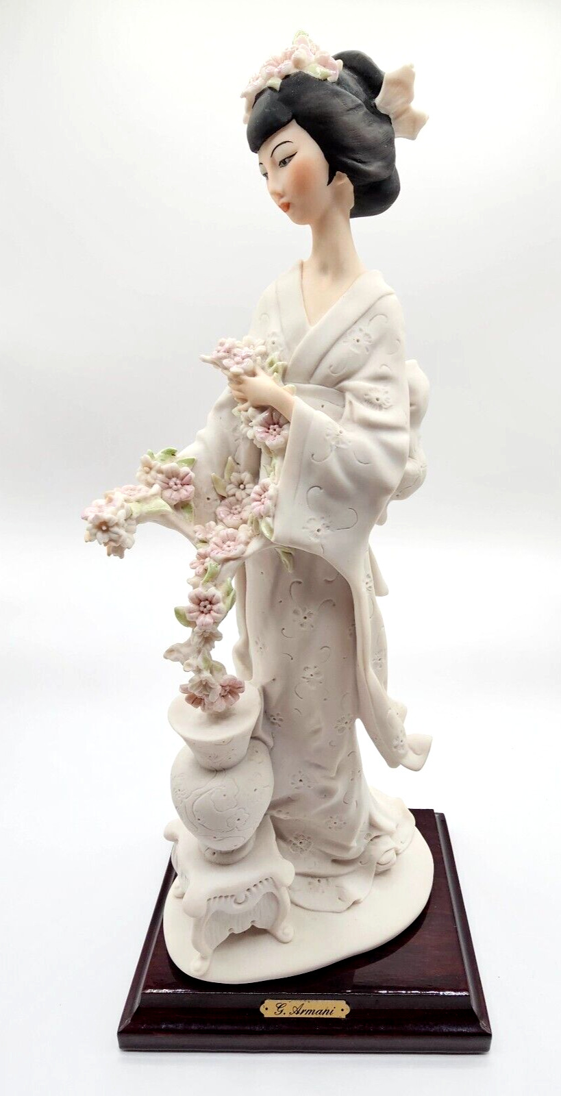 Giuseppe Armani Figurine Japanese Geisha with Flowers Oriental 1987 Italy 13\