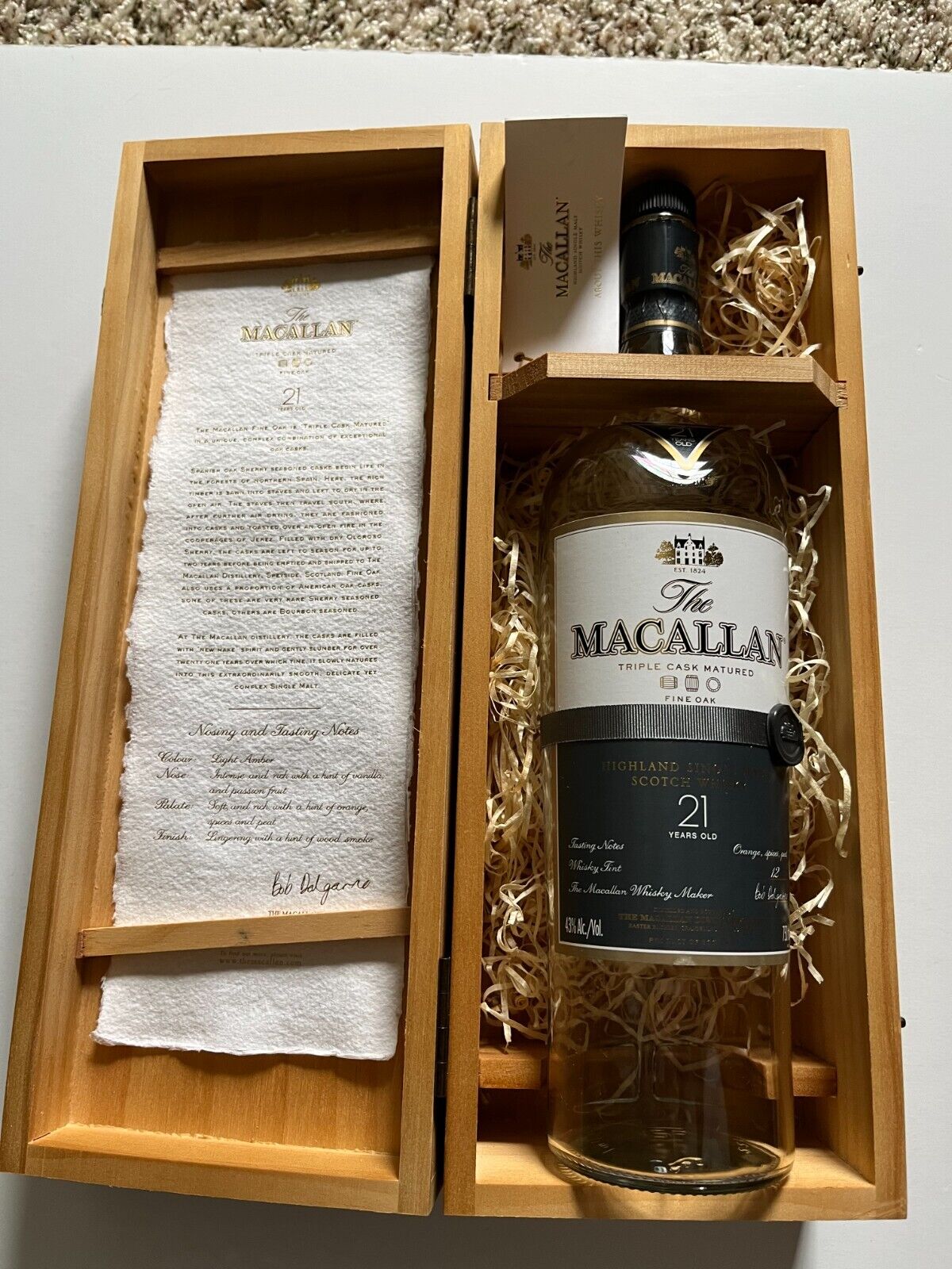 The Macallan Whiskey 21 Years OLD, Wooden DOUBLE HINGE Box with BOTTLE -RARE