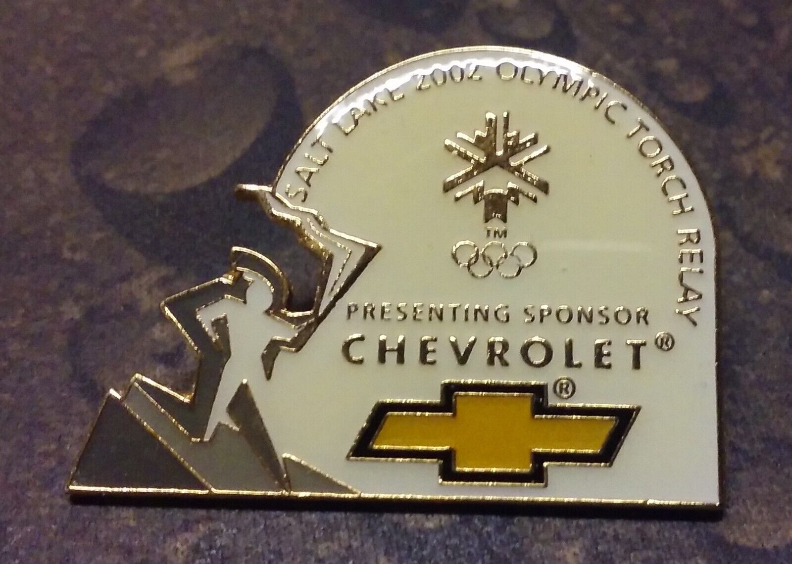 2002 Chevrolet Salt Lake Utah Olympic Torch Relay pin badge a Presenting Sponsor
