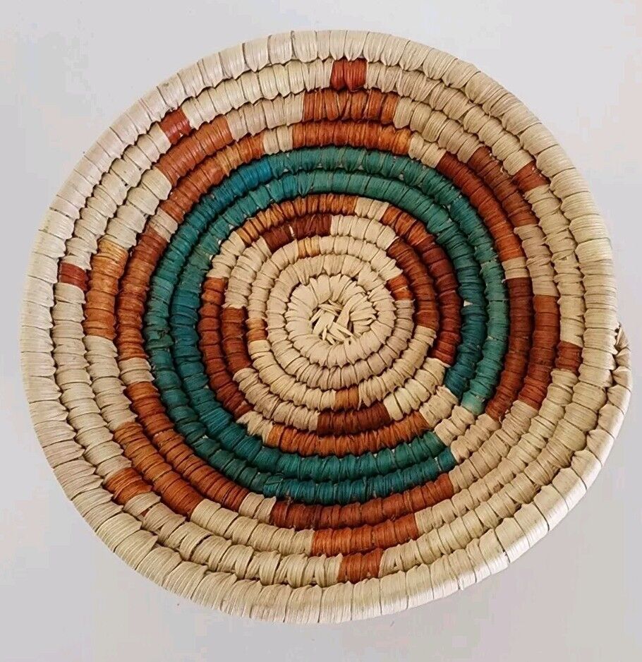 Coiled Hand Woven Grass Plate Weave Basket  4” Round