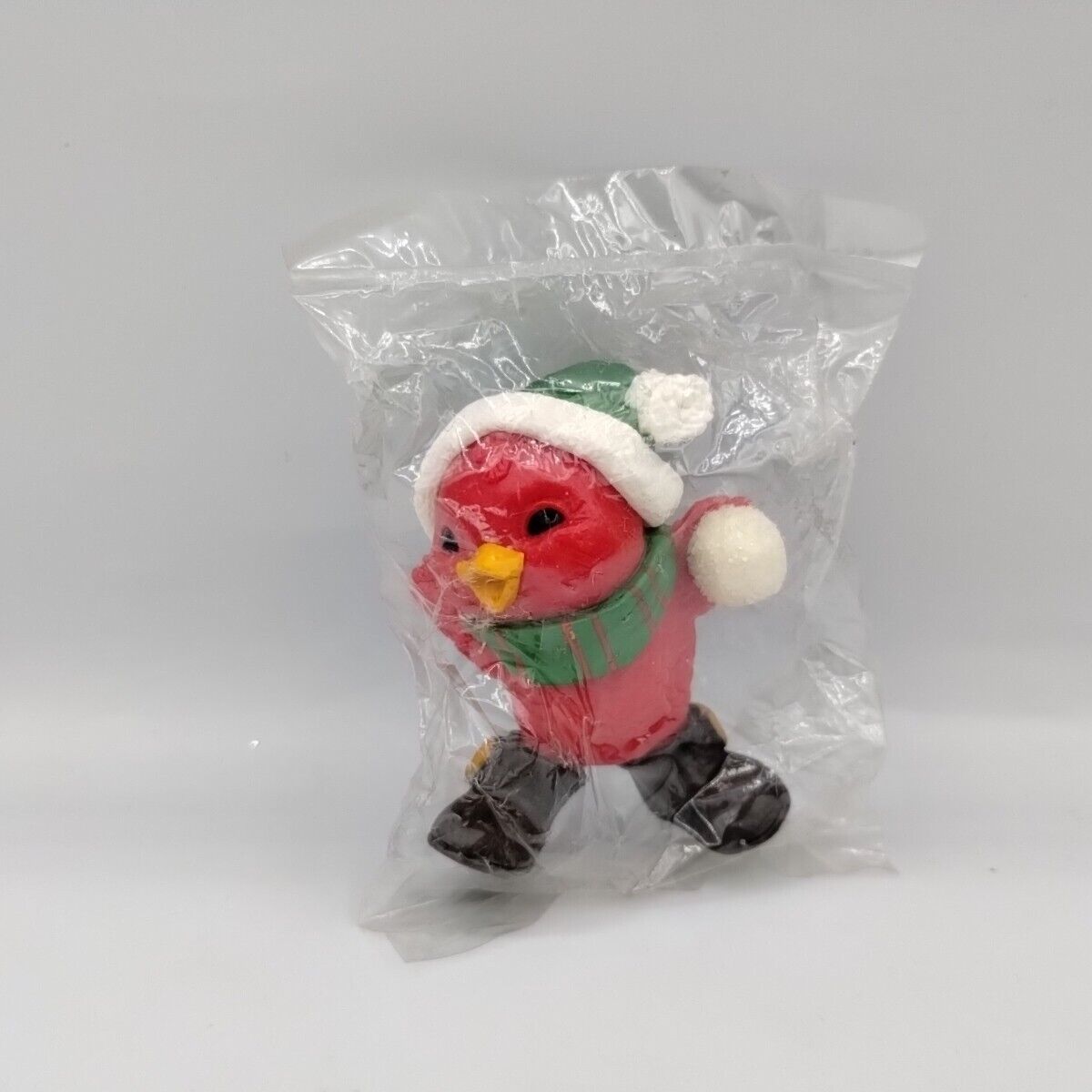 Vtg Hallmark Merry Miniatures Red Bird Cardinal Holding Snowball Figurine 1981