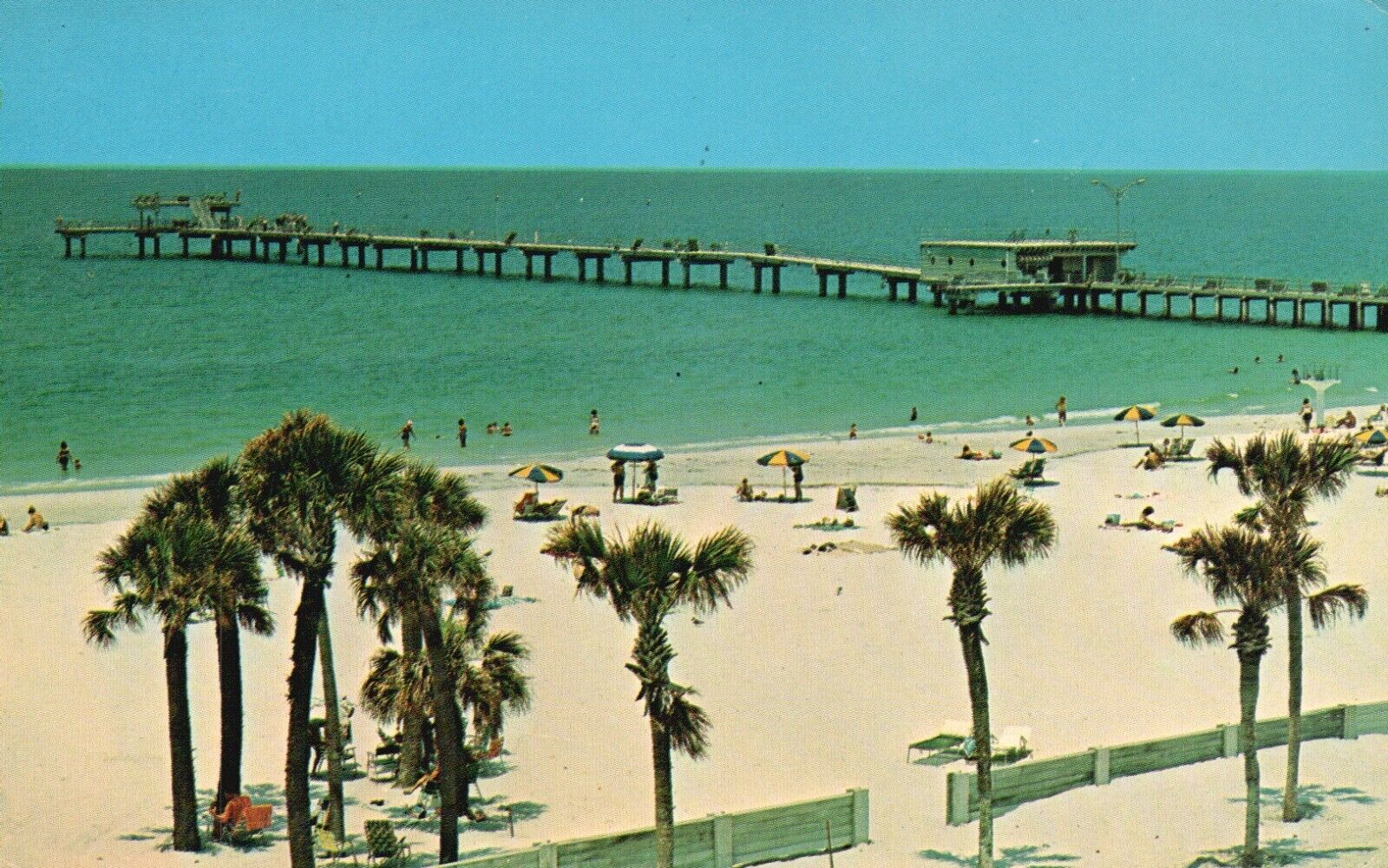 Postcard FL Clearwater Beach Pier 60 Gulf of Mexico Chrome Vintage PC G8076
