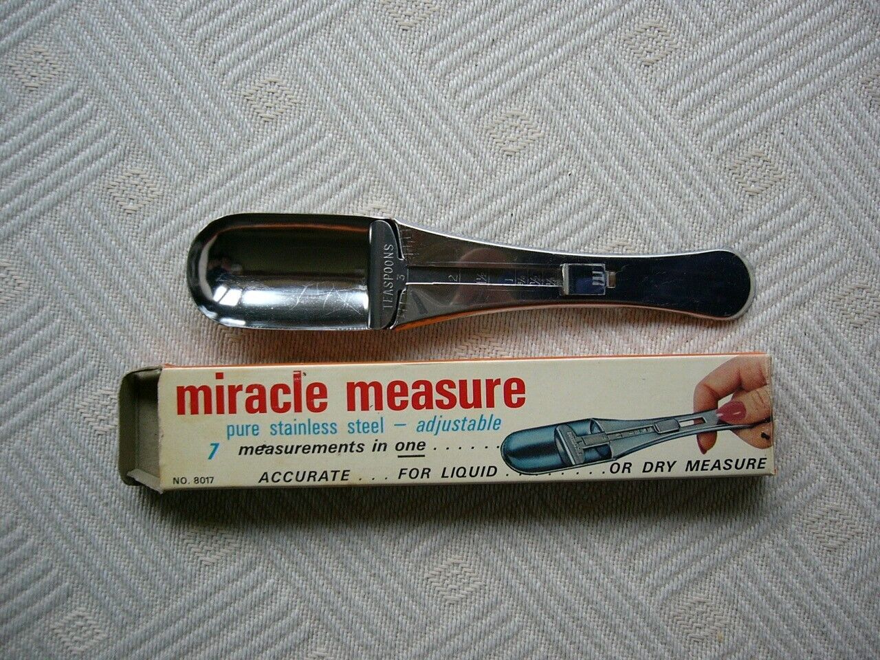 Vintage Miracle Measure Stainless Adjustable Measuring Spoon in Box UNUSED
