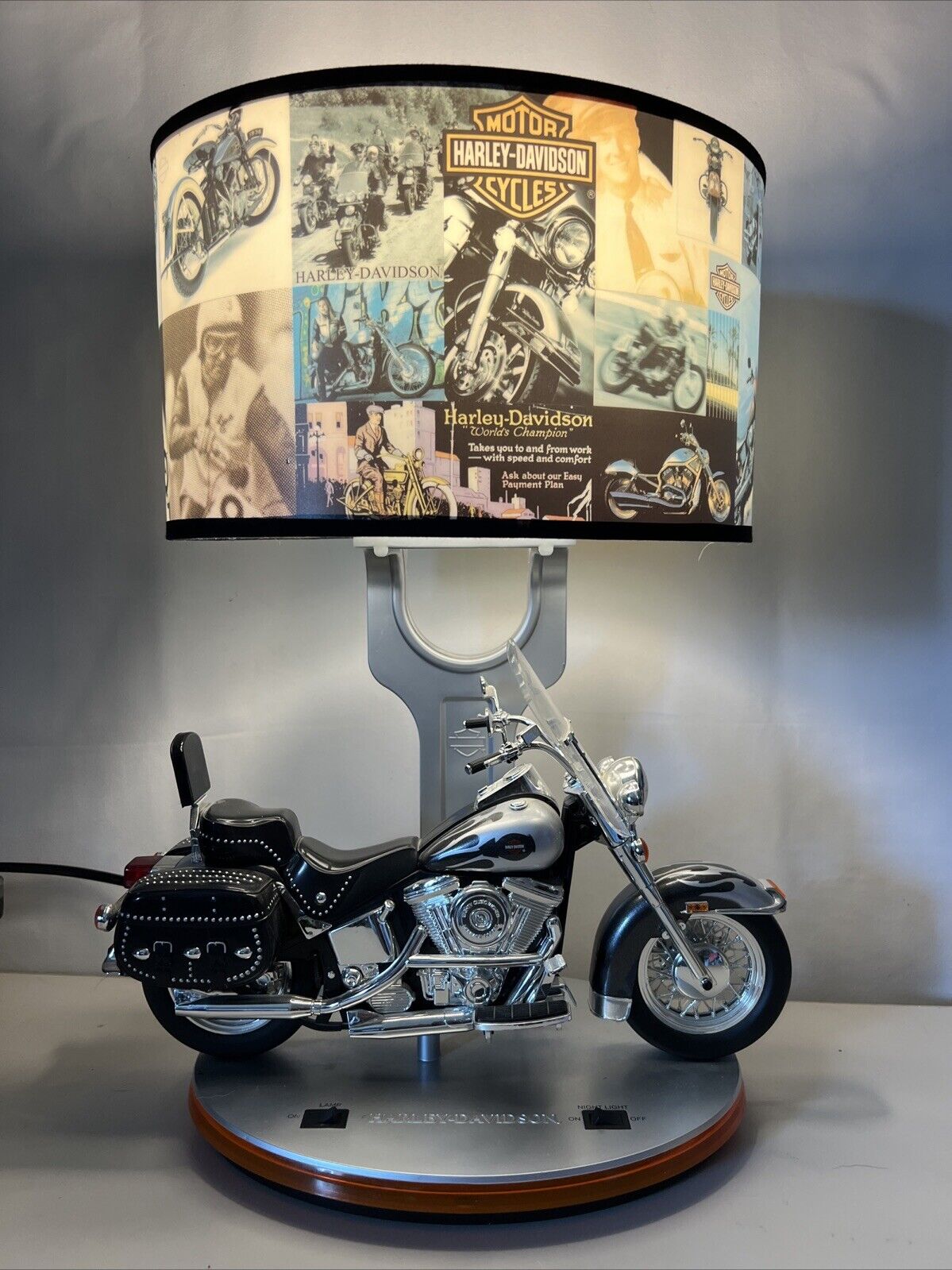 Vintage 2004 Harley Davidson Motorcycle Heritage Softail Table Lamp Night Light