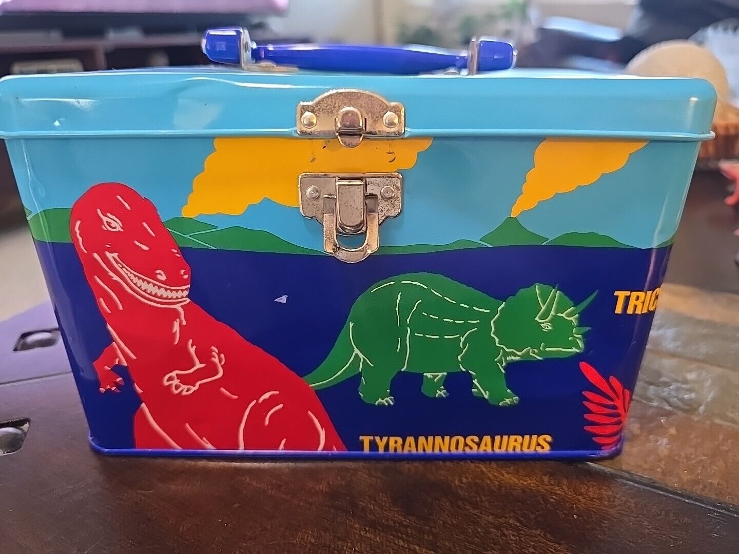 Vintage Sanrio Dinomighties Dinosaur Tin Lunch Box Metal Container 1986/87