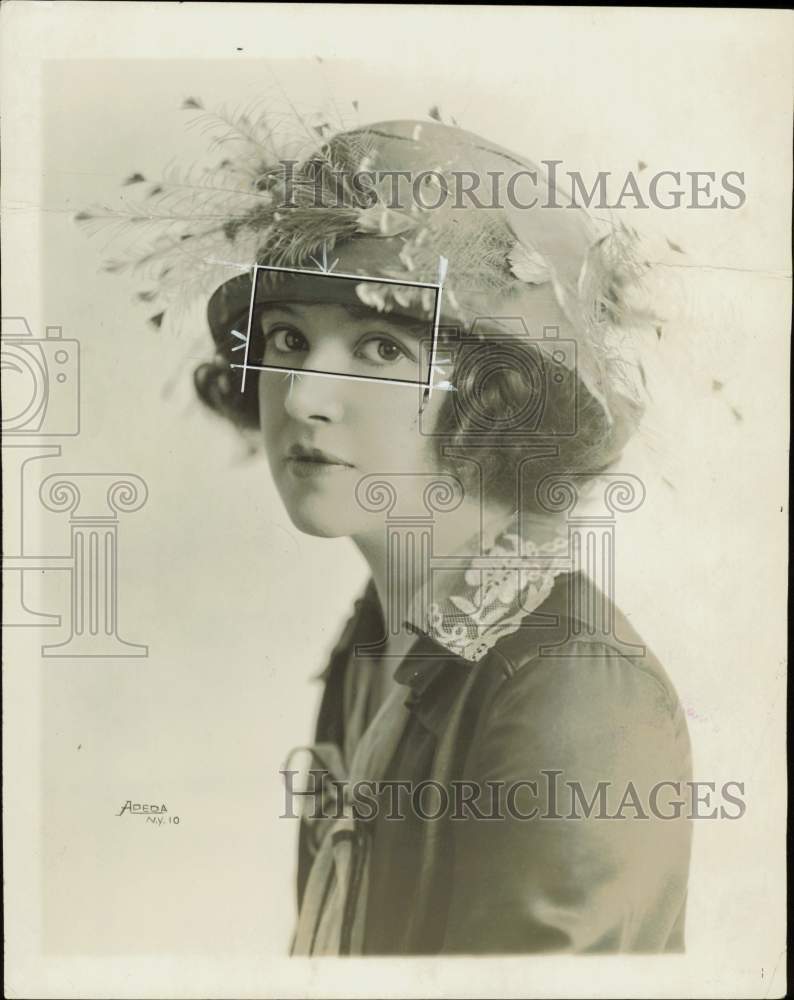 1922 Press Photo Marguerite Clark, actress - kfa56764