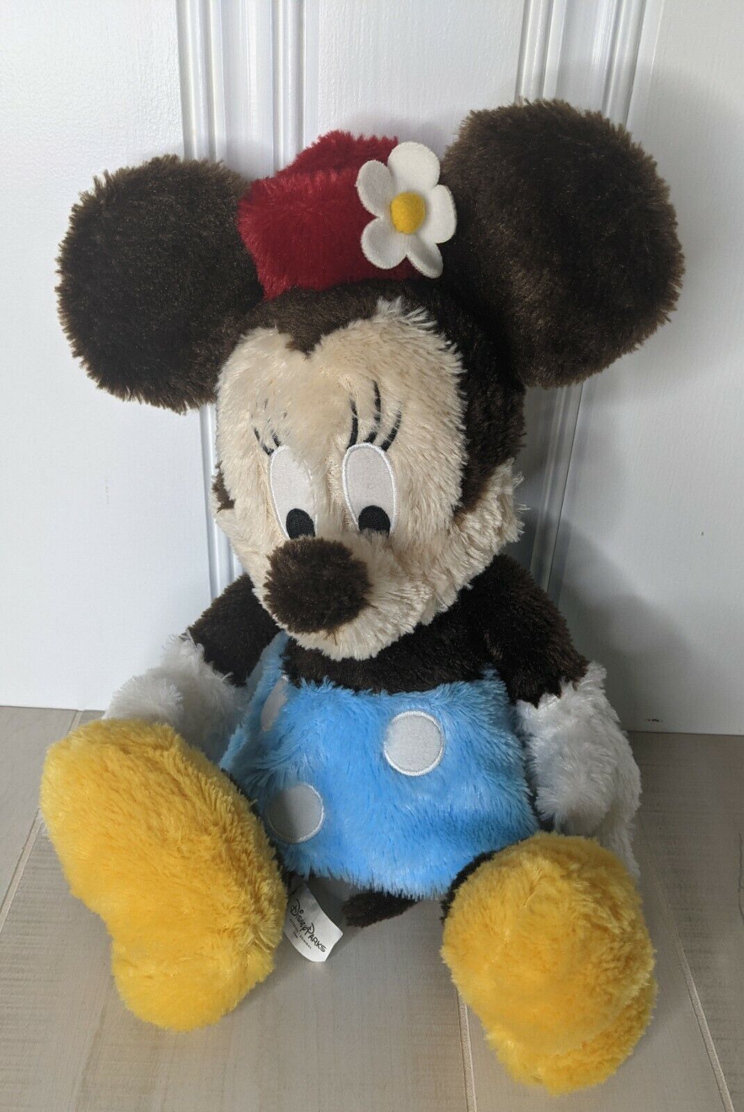 Disney Plush Fuzzy Minnie Mouse Blue w Blue Skirt & Red Hat 17\