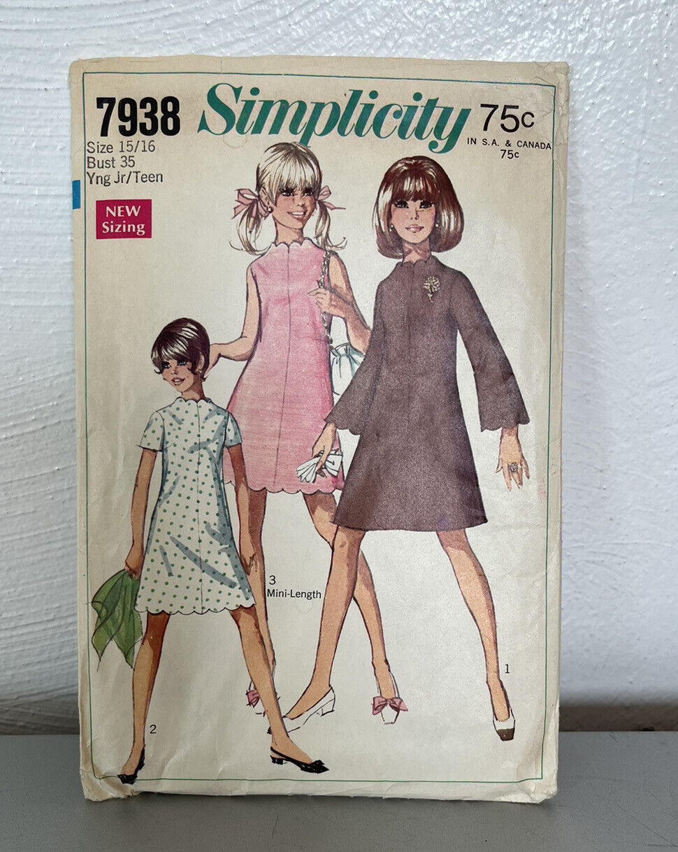 Vintage (1968) Simplicity Sewing Pattern 7938 Young Jr/Teen Size 15/16 Dress