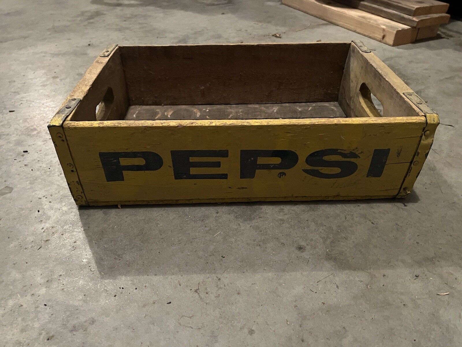 Vintage 1970’s Yellow Pepsi Cola Wood Soda Pop Crate Great Shape