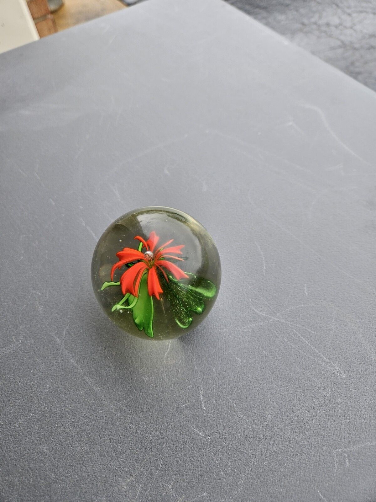 Dynasty Gallery Heirloom Colection Paper Weight Flower Nice