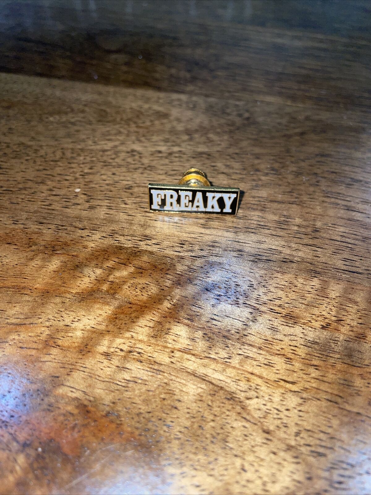 Supreme Freaky Pin Gold OS SS17