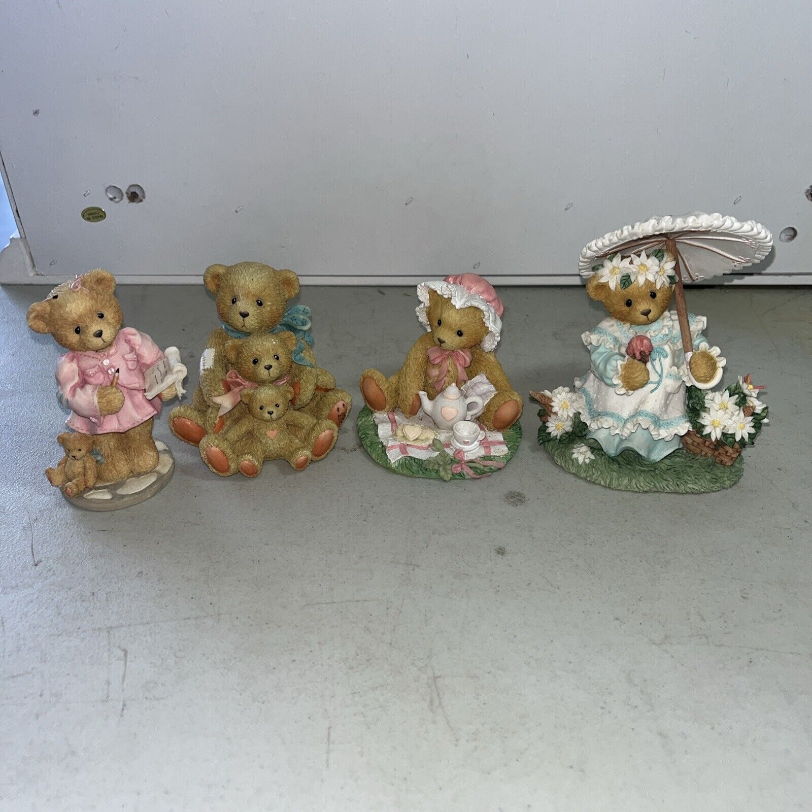 Lot Of 4 Cherished Teddies Figurines Collectible Bears Kimberly Marie Hilary Tri