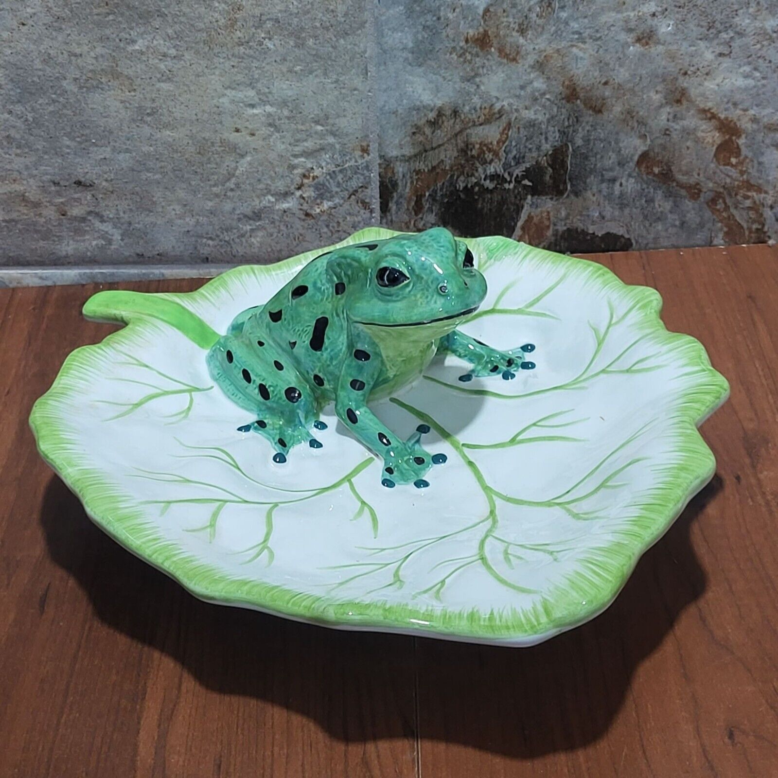 VTG Frog on Lily Pad Dish Frog Leaf Figurine Candy Dish Trinket Bowl